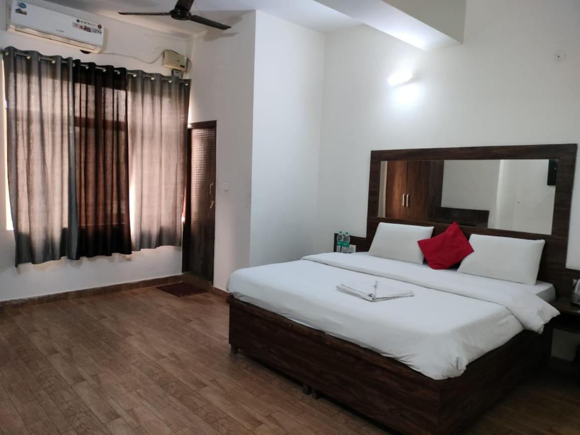 The Rejoice Hotel & Guesthouse Greater Noida Zewnętrze zdjęcie