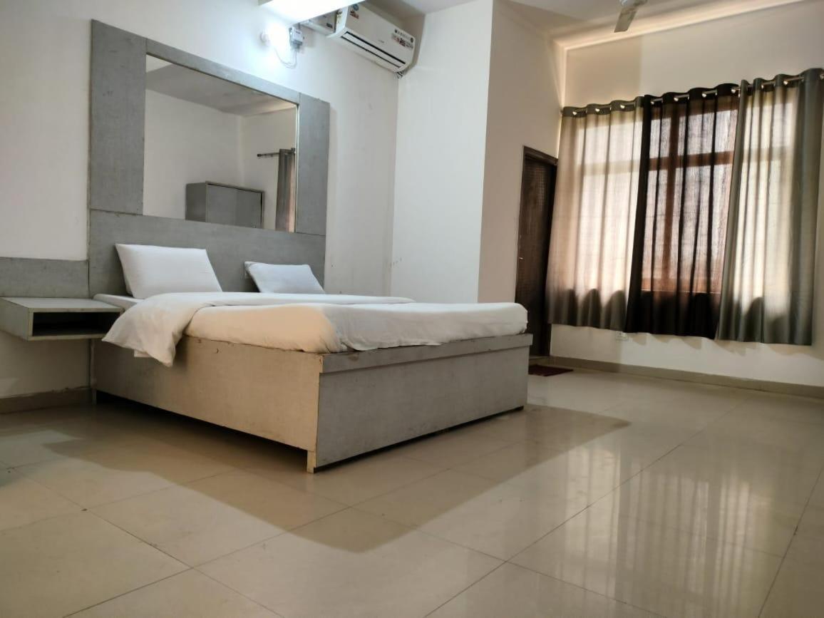 The Rejoice Hotel & Guesthouse Greater Noida Zewnętrze zdjęcie