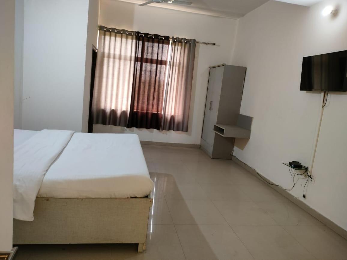 The Rejoice Hotel & Guesthouse Greater Noida Zewnętrze zdjęcie